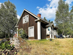 Picturesque Holiday Home in Linneryd with Barbecue